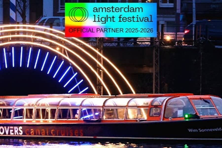 Amsterdam Light Festival: Canal Cruise from Amsterdam Centraal tickets at Amsterdam Light Festival Cruises