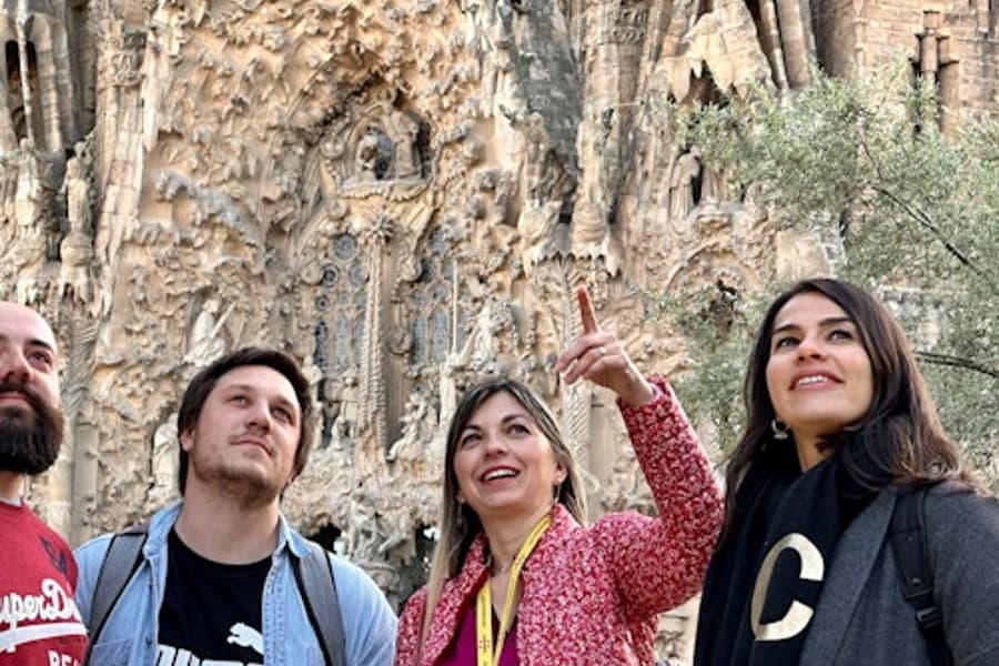 Go With A Local: Skip The Line Sagrada Familia Tour in Spanish, at Sagrada Familia, Barcelona