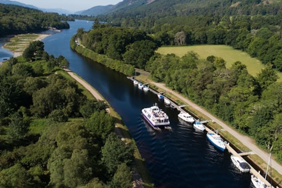 Pelayaran Contemplation Tasik Loch Ness, Drumnadrochit