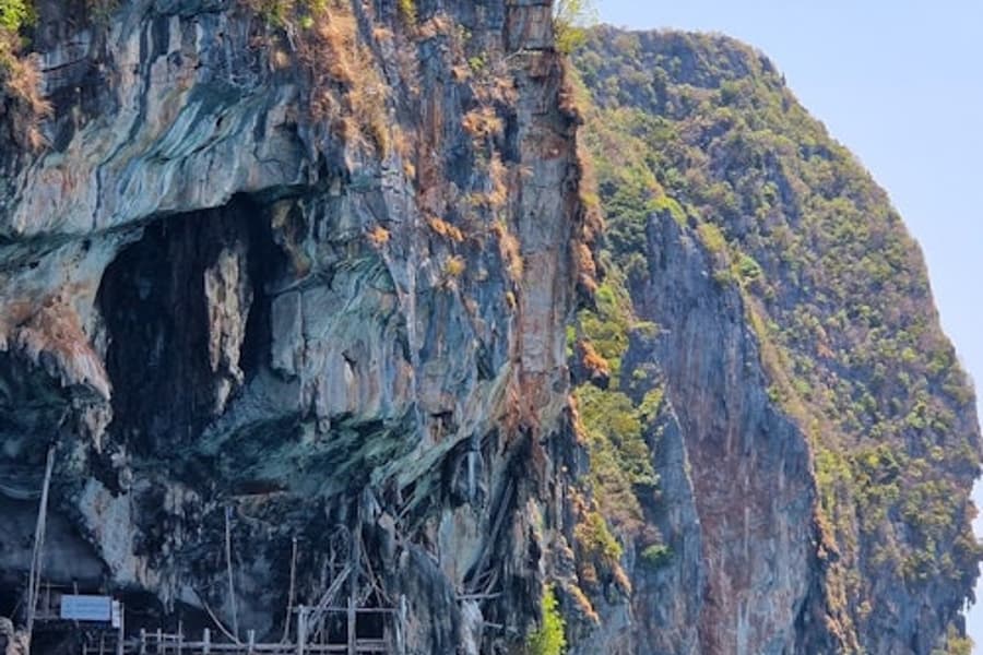 Ilhas Phi Phi e Maya Bay: Tour de Lancha ao Pôr do Sol + Snorkel com Plâncton, Krabi