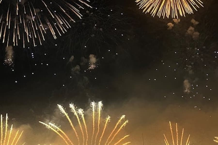 Isole di Lérins: Crociera di 2,5 ore per fuochi d'artificio da Cannes, Cannes