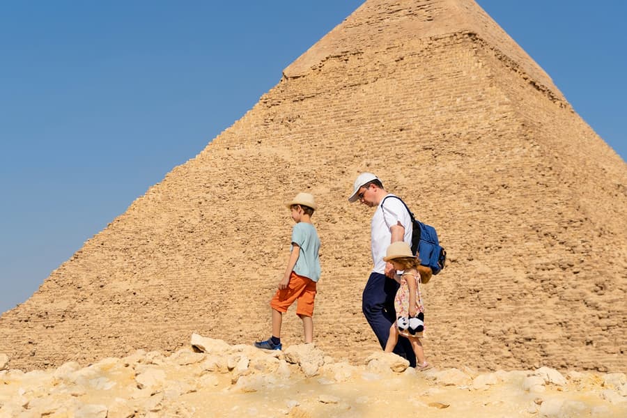 Half-Day Guided Tour of Giza Pyramids & Sphinx with Hotel Transfers, Cairo