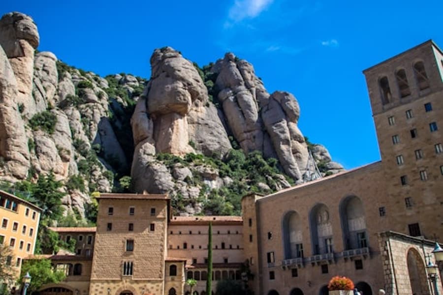 Montserrat: Small Group Tour from Barcelona with Organic Wine Tasting tickets