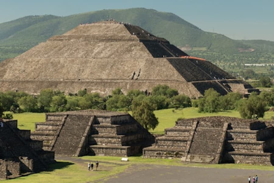 Teotihuacán: Fast Track Ticket + Guided Tour from Mexico City + Optional Lunch, San Juan Teotihuacan