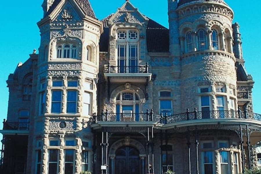Houston: Guided Double-Decker Bus Tour + Galveston Visit, Houston