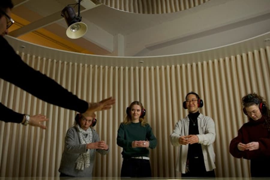 דיאלוג בשקט & מעבדת דיאלוג: סיור מודרך, at Dialogue in Silence, Hamburg