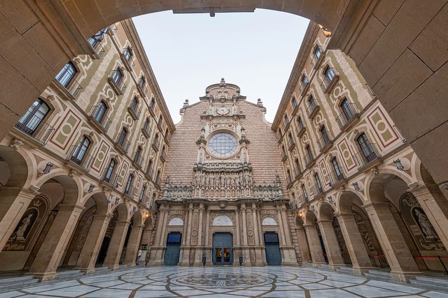 From Barcelona: Montserrat Day Trip With Tasting Experience + Optional Lunch & Black Madonna Access, at Carrer de Roger de Llúria, 117, L'Eixample