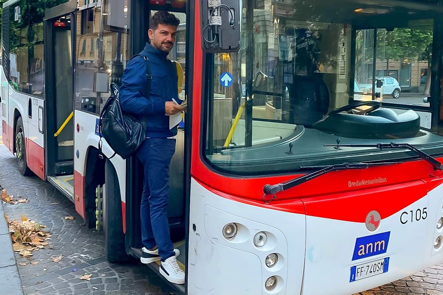 Bus Transfers: Naples Airport to/from City Center, Pompeii and Naples