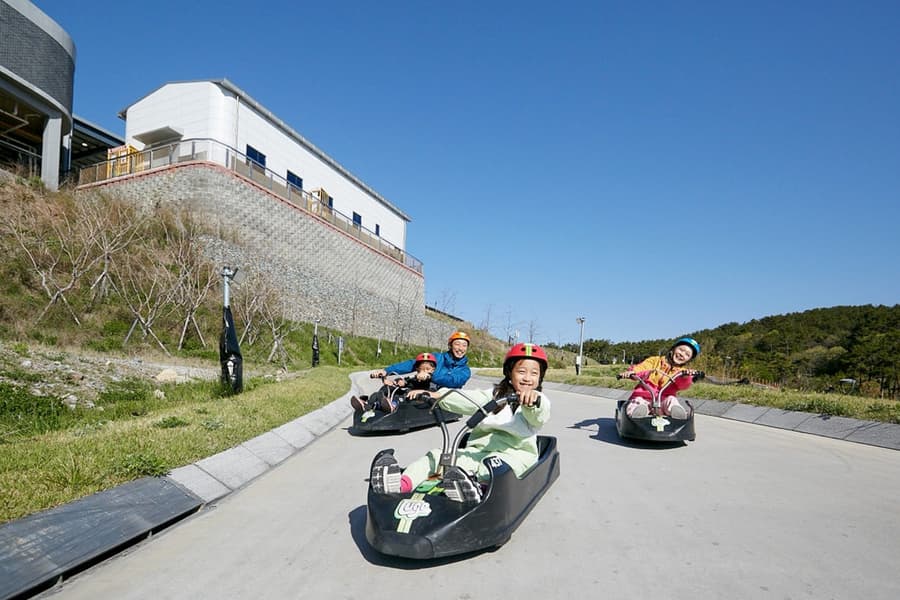 Vé Skyline Luge Busan kèm theo Truy cập Skyride, at Skyline Luge Busan, Busan