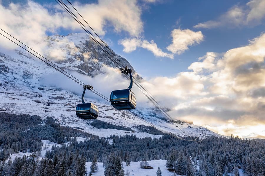 Vé Khứ Hồi từ Grindelwald: Jungfraujoch Đỉnh Châu Âu, at Bahnhof Grindelwald Terminal, 3818, Interlaken