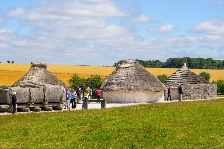 Stonehenge & Bath Full-Day Tour with Transfers & Optional Roman Baths Tickets