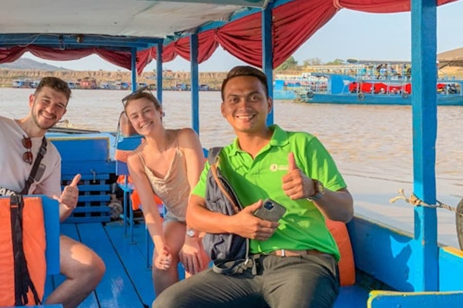 Tonle Sap Floating Village: Sunset Vespa Tour, Siem Reap