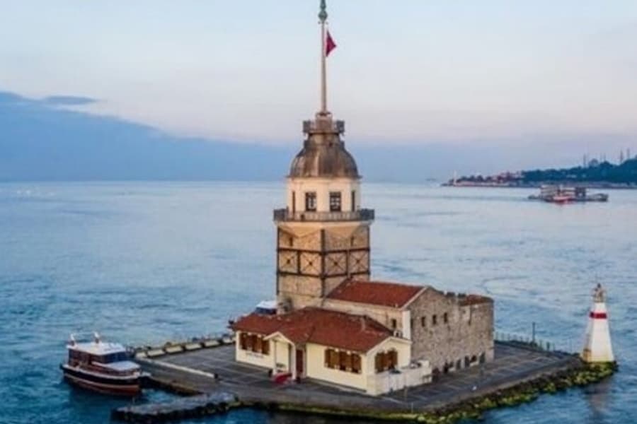 Tour de la Jeune Fille : Billet d'entrée + Visite audio guidée autonome, at Maiden's Tower, Istanbul