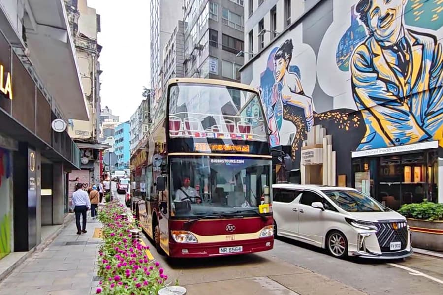 Big Bus: Hong Kong Hop-on Hop-off Bus Tour with Victoria Harbor Ferry Transfer, Hong Kong