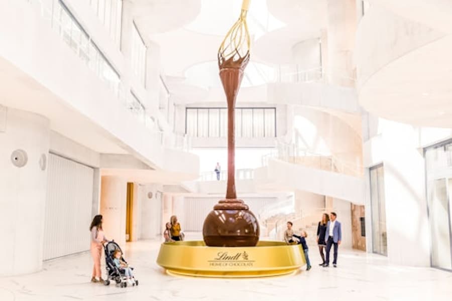 瑞士莲巧克力之家：德语豪华巧克力导览之旅, at Lindt Home of Chocolate, Kilchberg