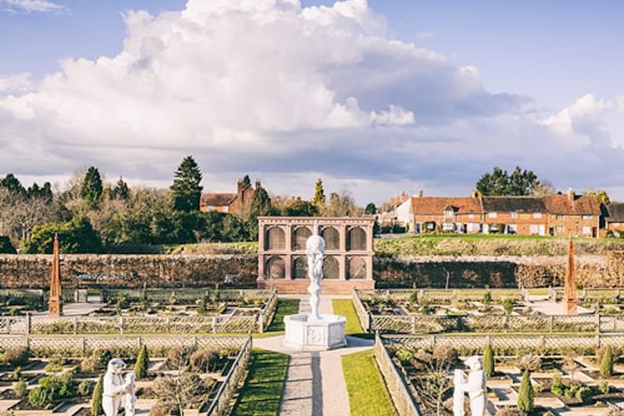 Kenilworthin linna ja Elisabetin puutarha: Sisäänpääsylippu, at Kenilworth Castle, Kenilworth