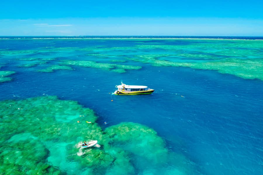 Airlie Beach: Outer Great Barrier Reef & Whitehaven Beach Snorkel Tour, Whitsundays