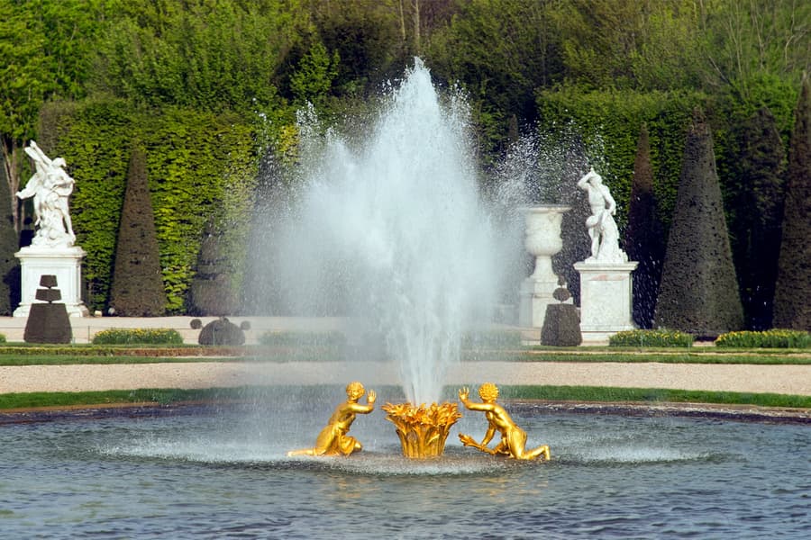 بلیط نمایش فوارههای موزیکال کاخ ورسای, at Palace of Versailles, Paris