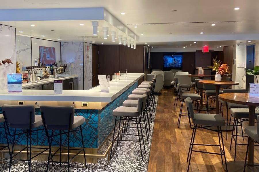 New York JFK Airport: Primeclass Lounge at Terminal 1, at John F. Kennedy International Airport
