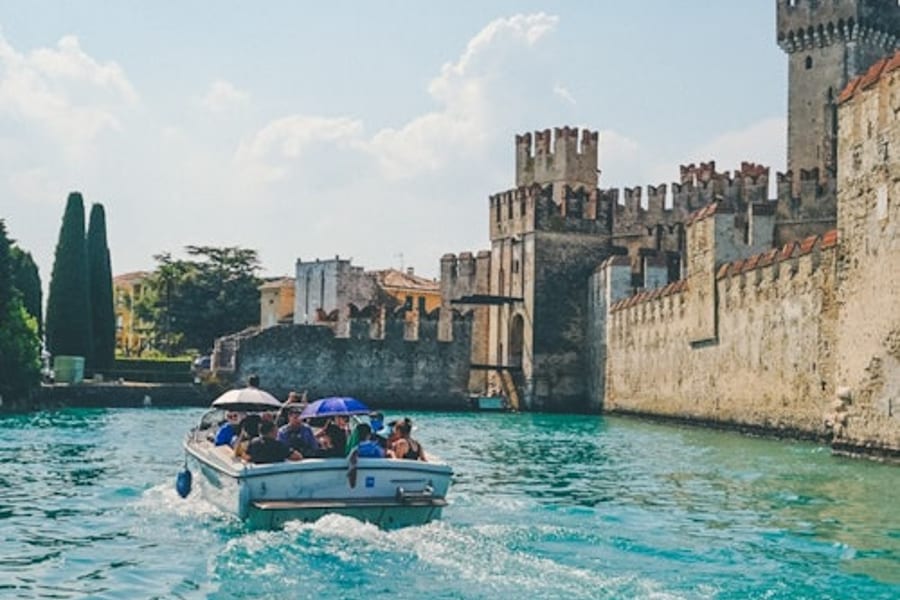 Sirmione: Kävelykierros + Veneajelu, at Lake Garda Boat Tours, Sirmione
