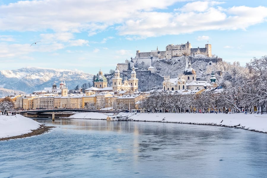 De Viena: Excursão de um dia a Hallstatt, Salzburgo, Melk, Alpes e Lagos, Vienna