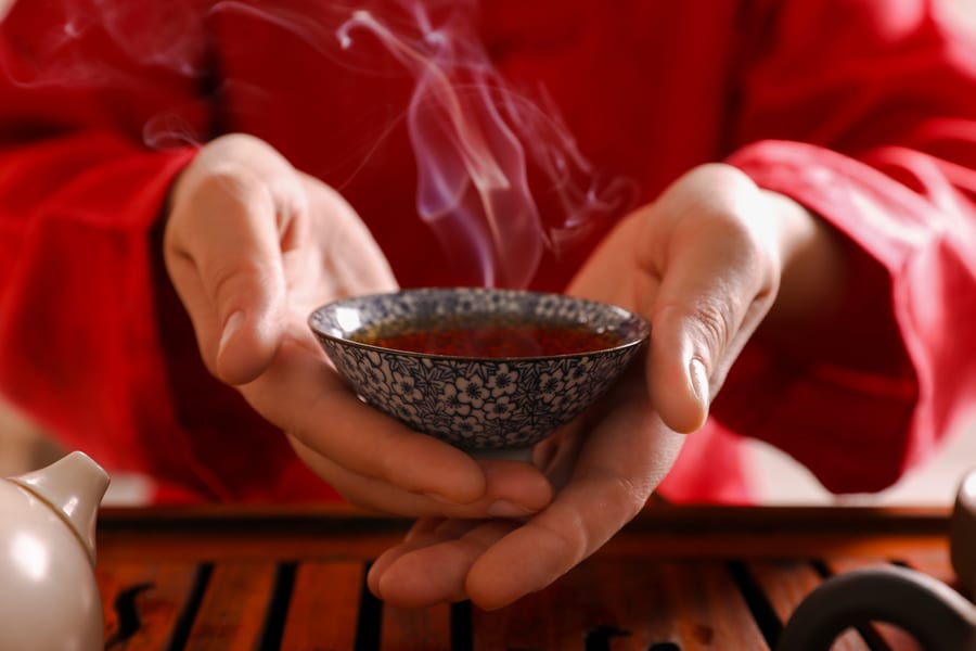 Osaka Dotonbori Area: Tea Ceremony & Matcha-Making Experience, Osaka