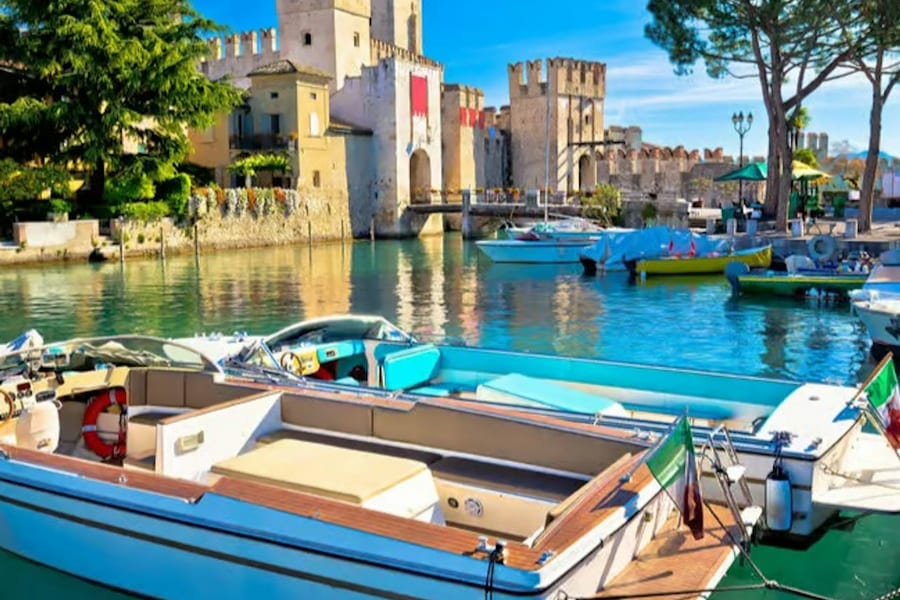 Verona, Sirmione & Lake Garda: Guided Day Tour from Milan + Boat Cruise, at Verona and Lake Garda Day Trips from Milan, Milan