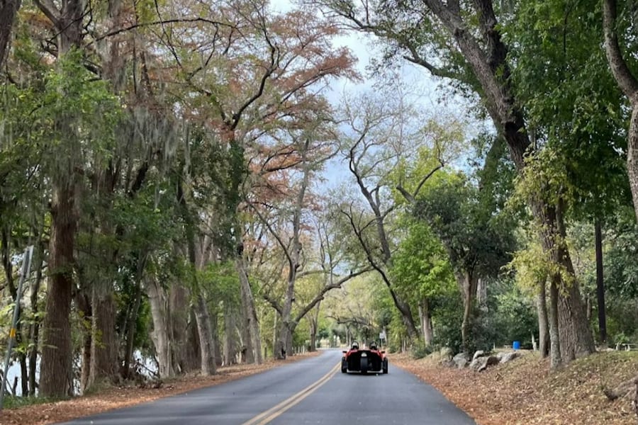 San Antonio: Gruene & River Road Polaris Slingshot Self-Guided Tour, San Antonio