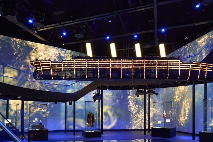 Belfast: Hop-on Hop-off Bus Tour + Titanic Belfast Museum Entry + Train Ticket, at Belfast Day Trips from Dublin, Dublin