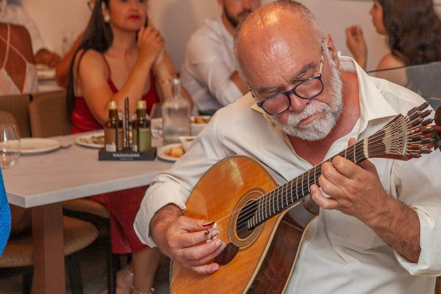 Portimão: Fado Show with Algarvian Tapas Tasting, Portimao