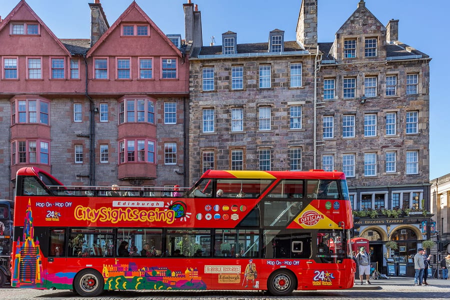 Kaupunkiin tutustuminen: Edinburghin Hop-on Hop-off -bussikierros, Edinburgh