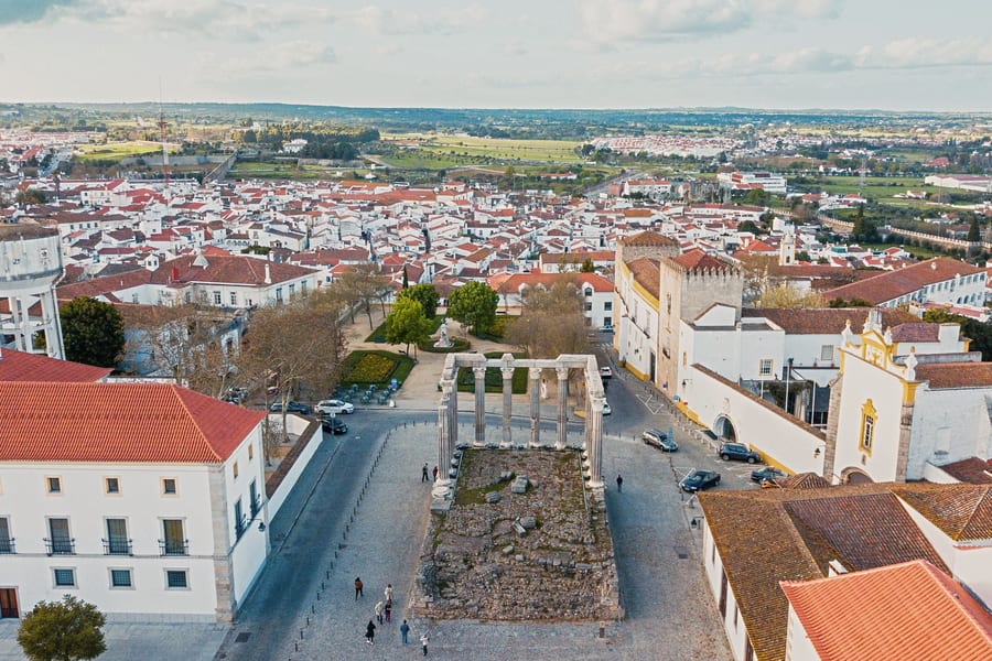 From Lisbon: Évora, Monsaraz, Wine Tasting & Cristo Rei, Lisbon