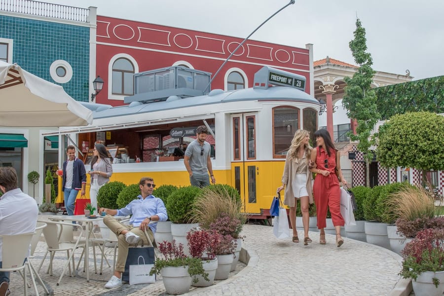 Roundtrip Transport: Freeport Outlet Shopping Express from Lisbon, Alcochete
