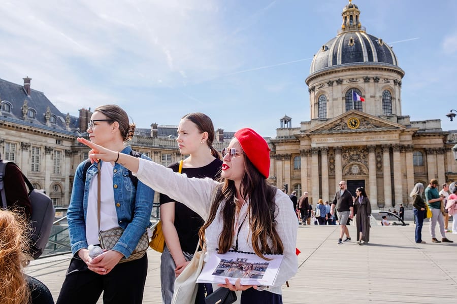 《艾蜜莉在巴黎》拍攝地點步行導覽, Paris
