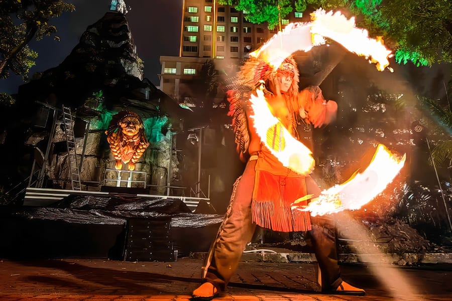Entrades per al Parc Nocturn de Sunway Lagoon, at Sunway Lagoon Theme Park, Kuala Lumpur