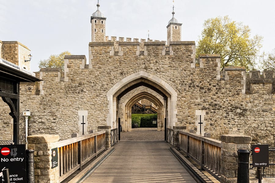Tur Pemandu di Tower of London dengan Akses Lewati Antrean, at Official Ticket Office, Tower of London, London