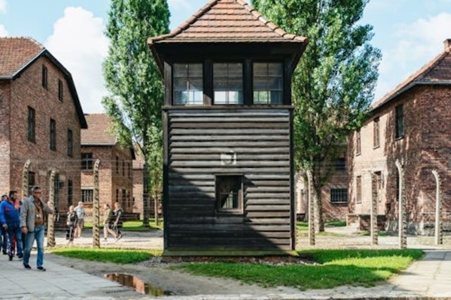 آشوویتس-بیرکنائو: تور راهنما + حمل و نقل, Auschwitz
