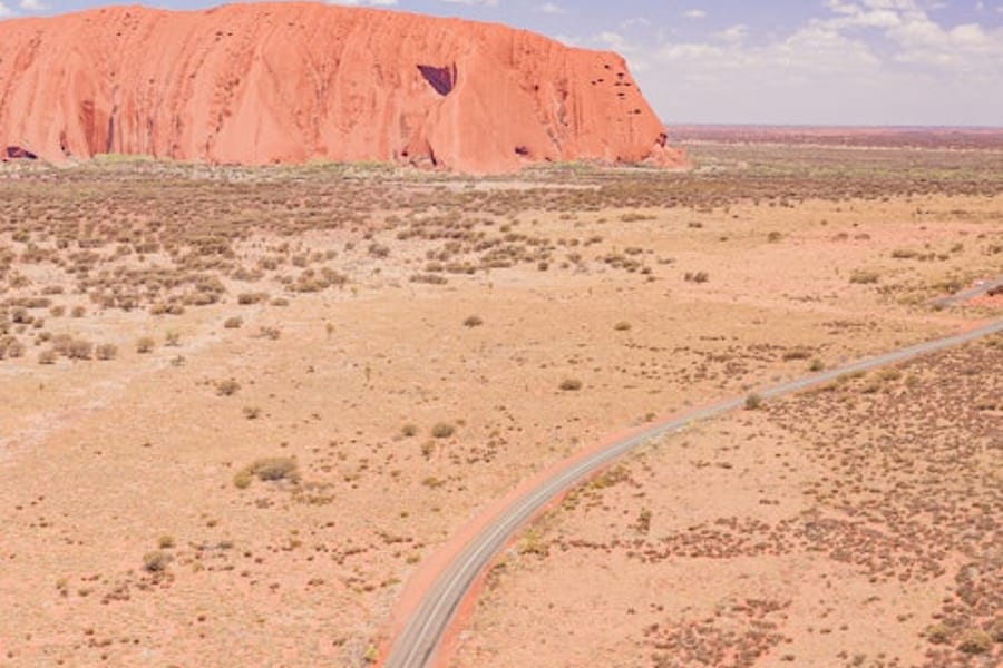 Uluru-Kata Tjuta National Park: Day Tour from Ayers Rock + Sunset BBQ