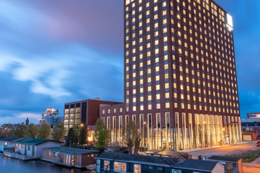 Mobypark Amsterdam: Parking at Leonardo Royal Hotel Amstel