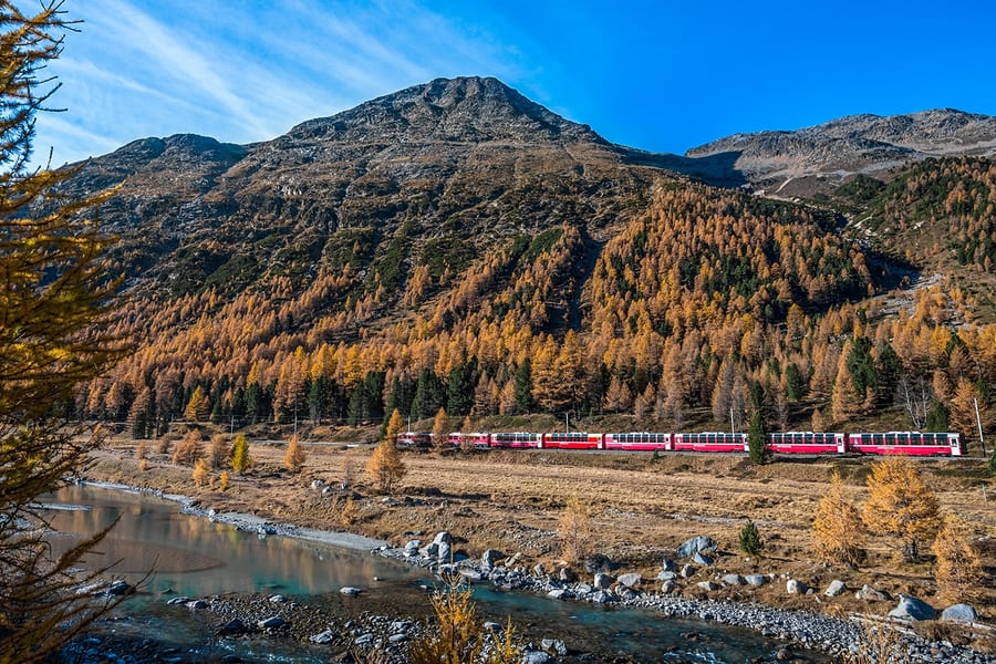 ตั๋วรถไฟเบอร์นิน่าเอ็กซ์เพรส + การสำรองที่นั่ง, Chur
