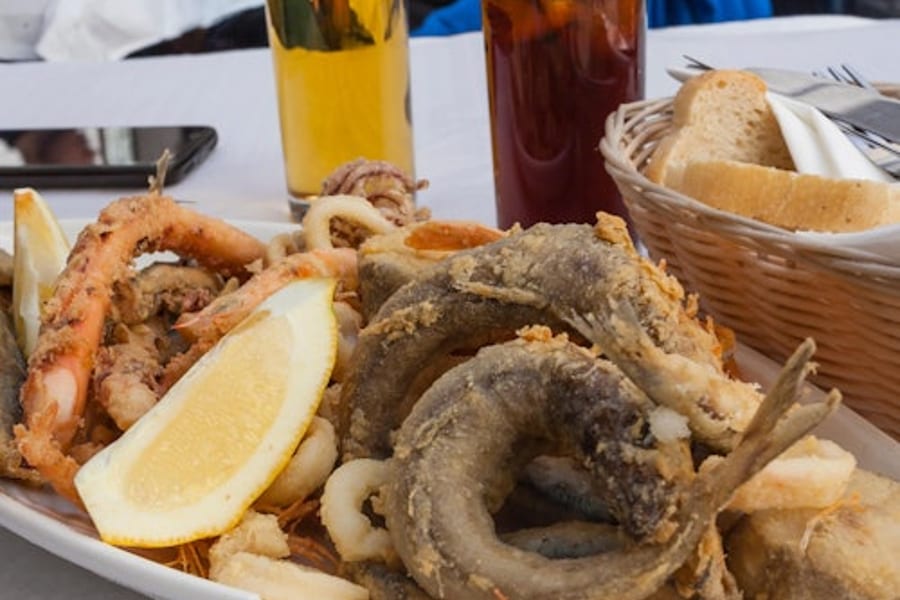 সেভিল: পানীয় সহ খাবার ট্যুর, at Seville Food Tours, Seville
