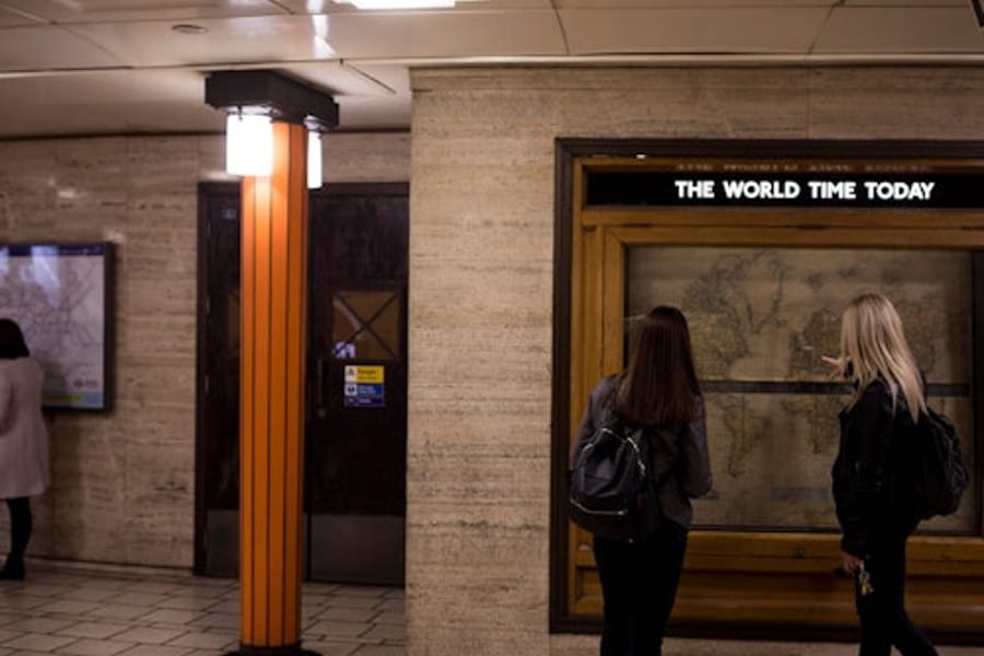 London Piccadilly Circus: Tur Stasiun Bawah Tanah Tersembunyi, at London Walking Tours, London