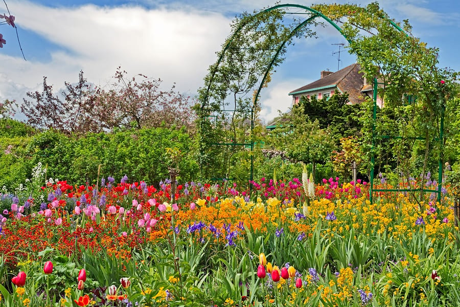 Versailles & Giverny AudioGuided Tour with Lunch, at HOTEL PULLMAN PARIS TOUR EIFFEL