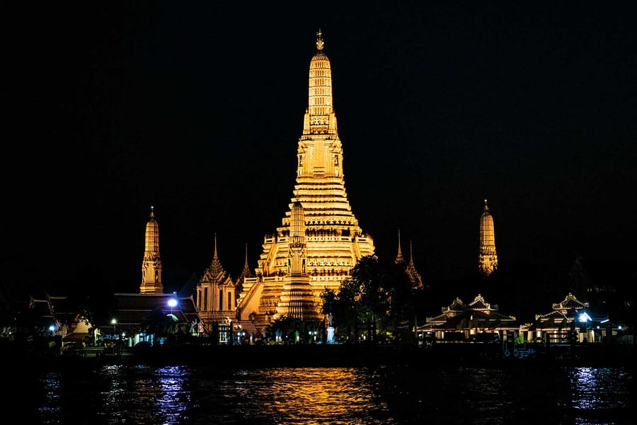 曼谷夜间自行车游览：探索寺庙与花卉市场, Bangkok