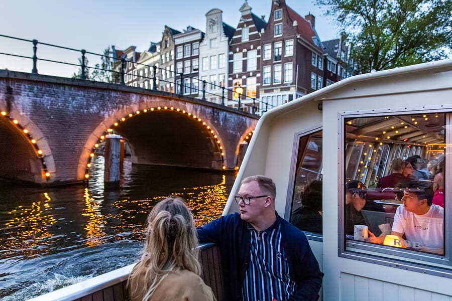 আমস্টারডাম: ১.৫ ঘণ্টার সন্ধ্যার খাল ক্রুজ, Amsterdam