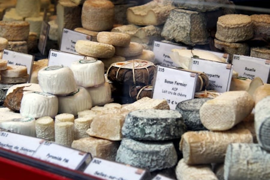 रू क्लेर, बुलेवार्ड हौसमैन और अल्मा ब्रिज: गाइडेड टूर + खाद्य चखना, at Paris Food Tours, Paris