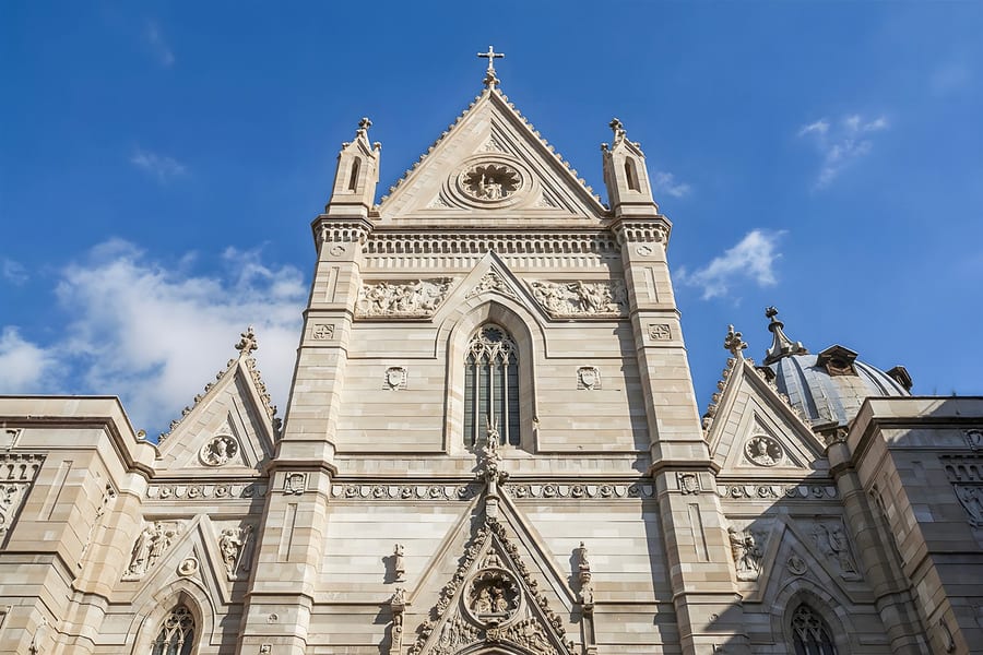 Tour a Piedi di Napoli con Biglietti d'Ingresso alla Cappella Sansevero e Cristo Velato, at Naples, Pompeii and Naples