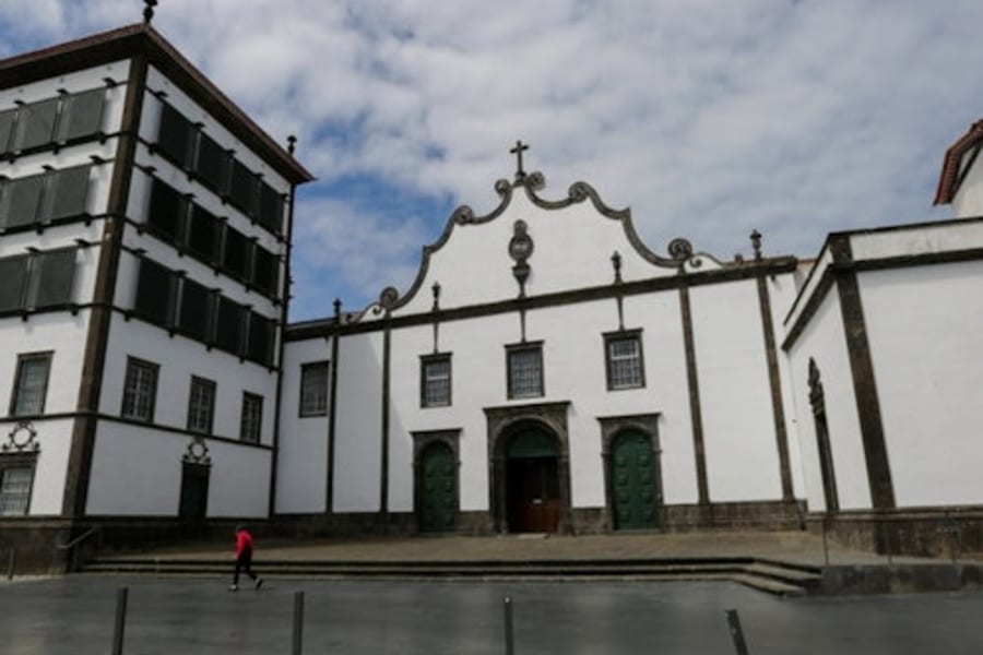 Ponta Delgada: Półdniowe zwiedzanie miasta z przewodnikiem + transfer, Ponta Delgada