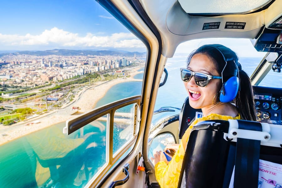 Helicopter Flight, Walking Tour, & Boat Cruise in Barcelona, Barcelona