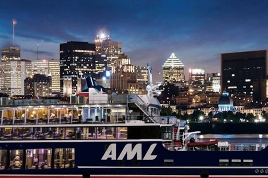 কুইবেক সিটি গাইডেড সন্ধ্যায় নদী ক্রুজ, at Montreal Cruises, Montreal